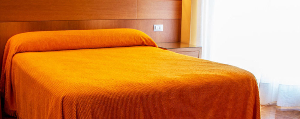 Hotel Mabu Ourense Zewnętrze zdjęcie